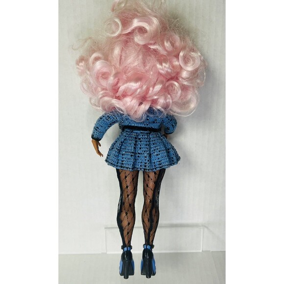 LOL OMG 9" Uptown Girl Fashion Doll Ultimate Surprise in Blue Plaid Suit - Picture 4 of 5